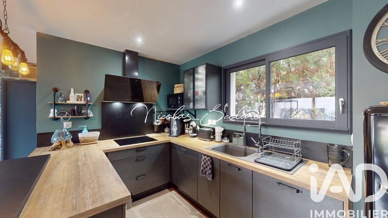 Maison - 186 m² - 5 pièces