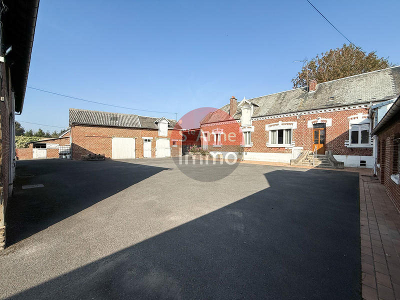 Maison - 203 m² - 7 pièces