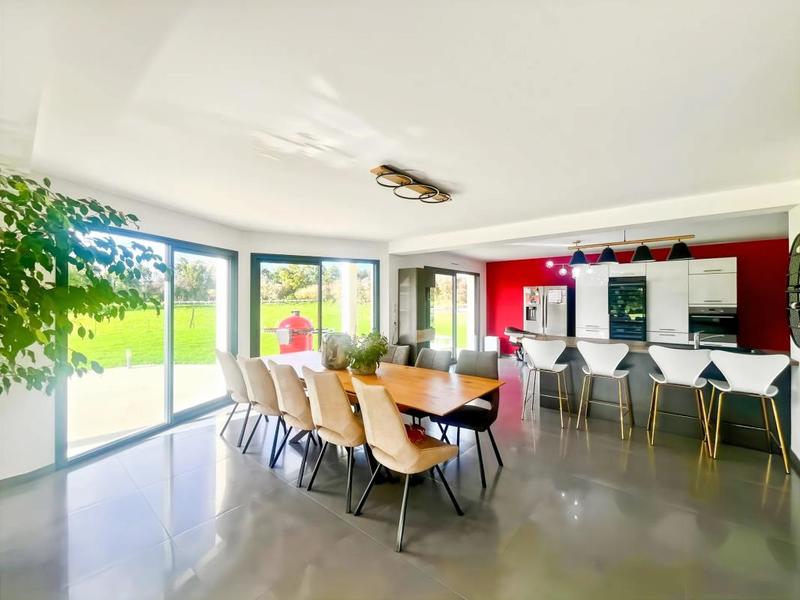 Maison - 150 m² - 7 pièces