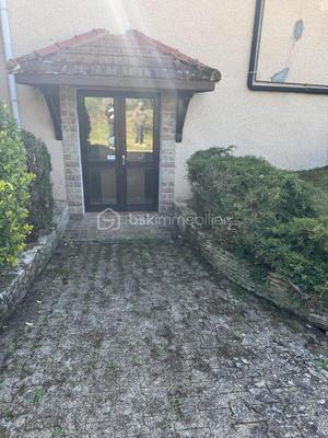 Local d'activité / Entrepôt - 316 m² - 10 pièces