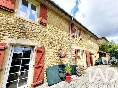 Maison - 220 m² - 7 pièces