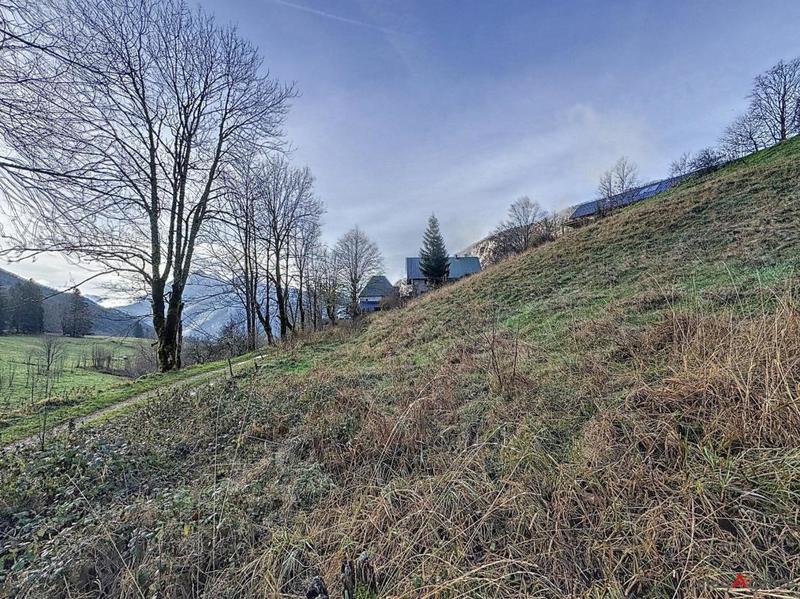 Terrain constructible - 2 000 m²