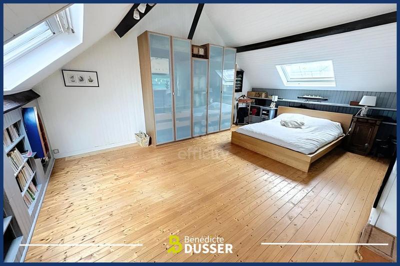 Maison - 195 m² - 7 pièces