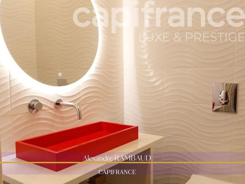 Demeure - 435 m² - 17 pièces