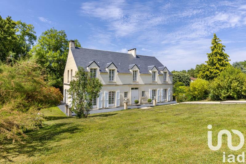 Maison - 263 m² - 8 pièces