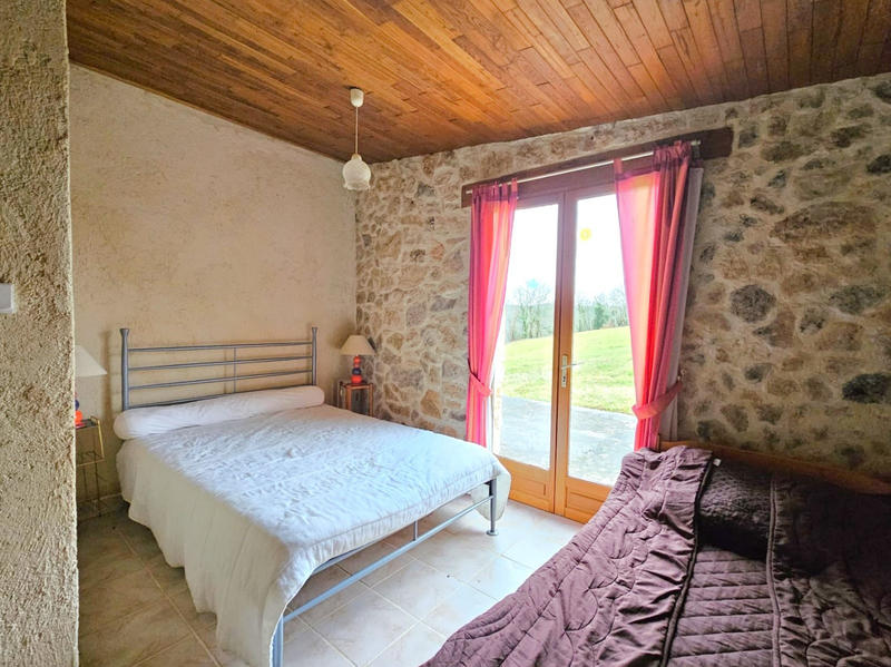 Maison - 400 m² - 18 pièces