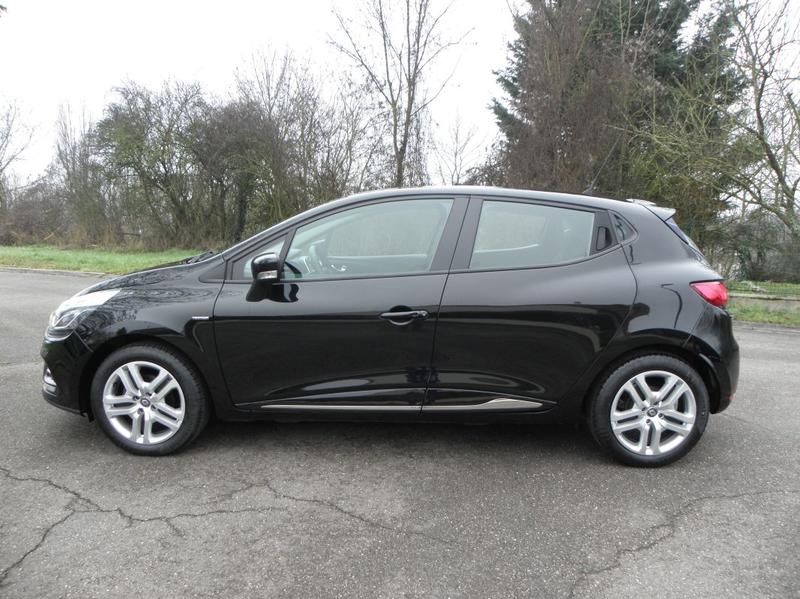 Renault Clio IV 1.2 16v 75 Ch Limited 5 portes / 4