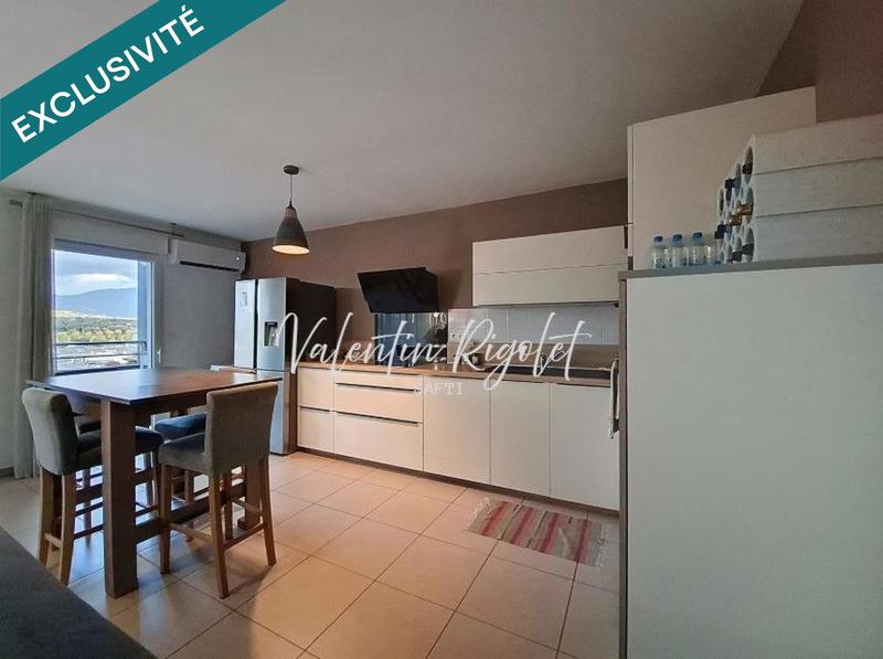 Appartement - 80 m² - 4 pièces
