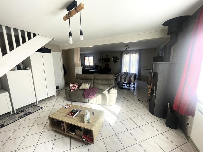 Maison - 90 m² - 4 pièces