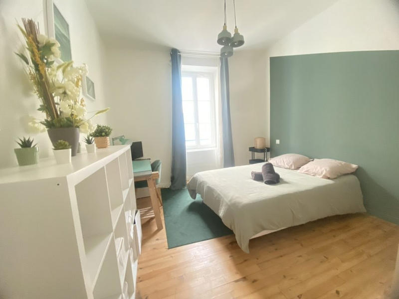 Appartement - 85 m² - 4 pièces