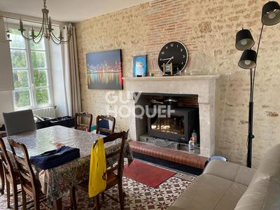 Maison - 230 m² - 5 pièces