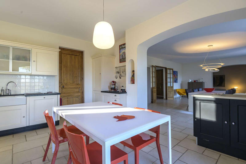 Bastide - 240 m² - 10 pièces