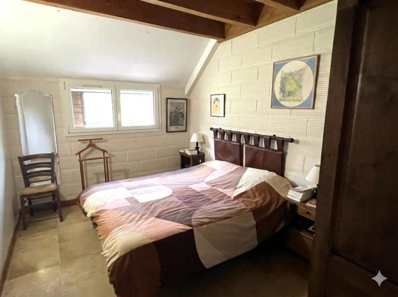 Maison - 137 m² - 6 pièces