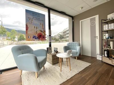 Beauté / Bien-être - 130 m²