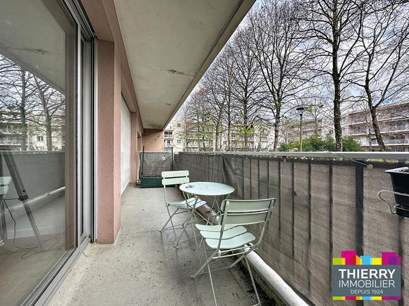 Appartement - 93 m² - 5 pièces