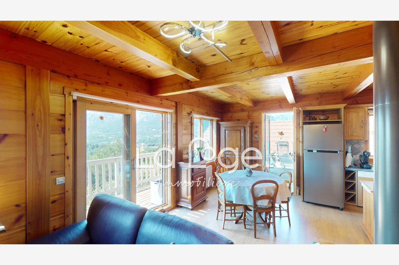 Demeure - 178 m² - 6 pièces