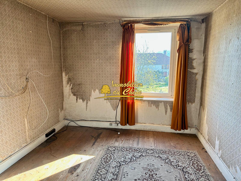 Maison - 110 m² - 9 pièces