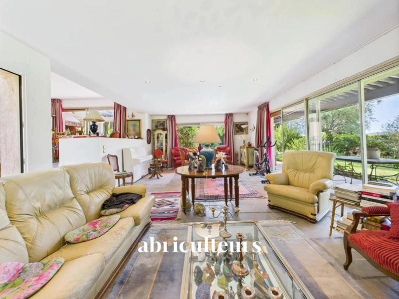 Maison ancienne - 276 m² - 7 pièces