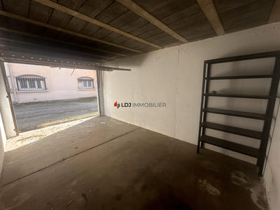 Parking / Garage - 15 m²