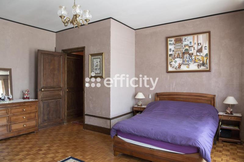 Demeure - 530 m² - 14 pièces