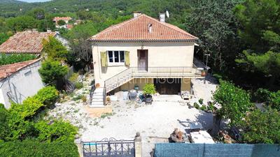 Maison - 95 m² - 3 pièces