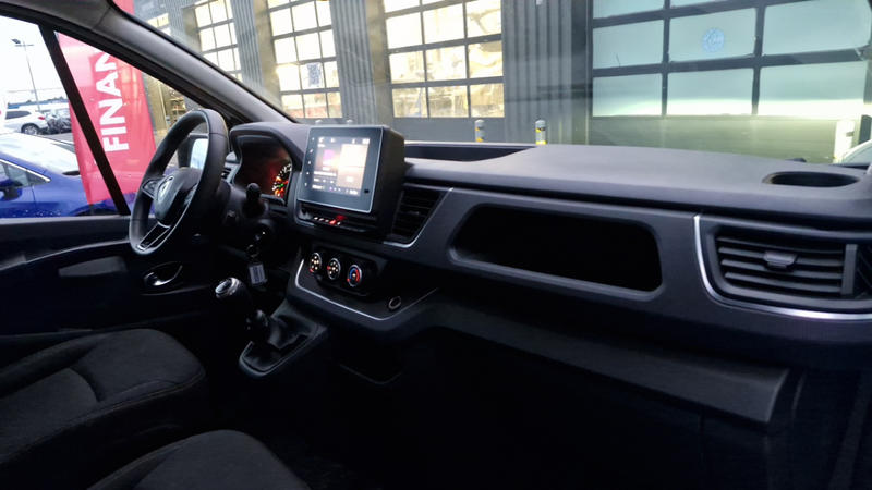 Renault Trafic Fourgon l2h1 3000 kg blue dci 130 grand confort