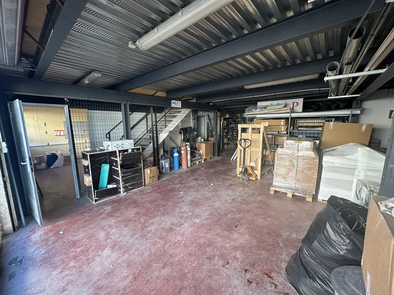 Local d'activités - 800 m²