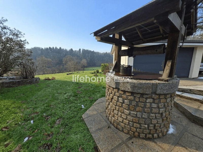 Maison - 240 m² - 7 pièces