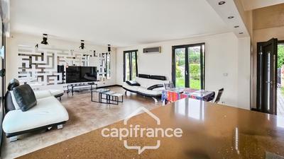 Maison - 120 m² - 6 pièces