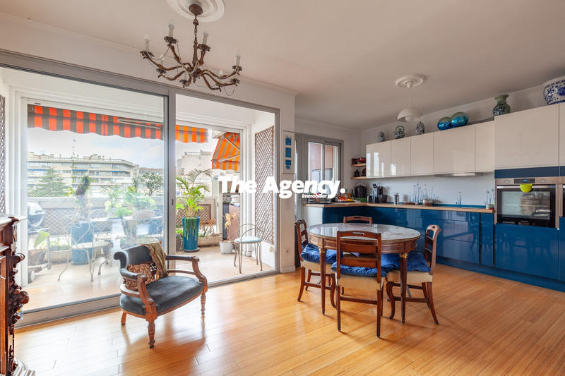 Appartement - 110 m² - 4 pièces