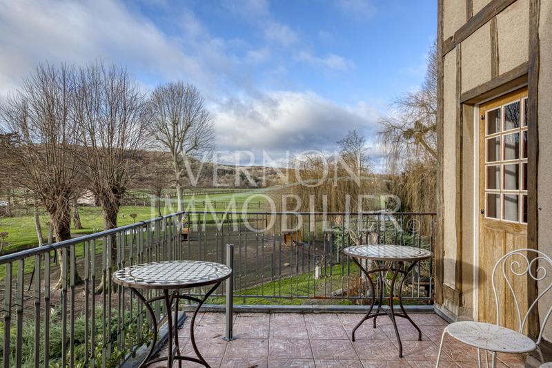 Maison - 375 m² - 12 pièces