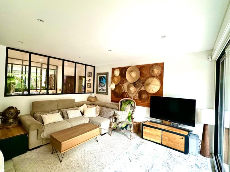 Appartement - 90 m² - 4 pièces