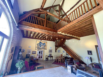 Maison - 372 m² - 9 pièces