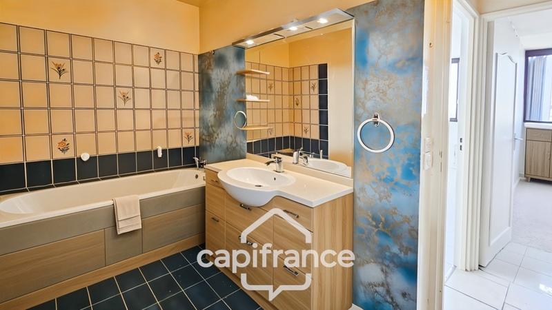 Duplex - 77 m² - 4 pièces