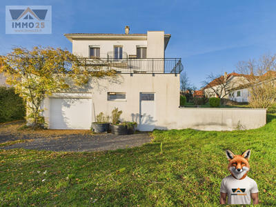 Maison - 157 m² - 7 pièces