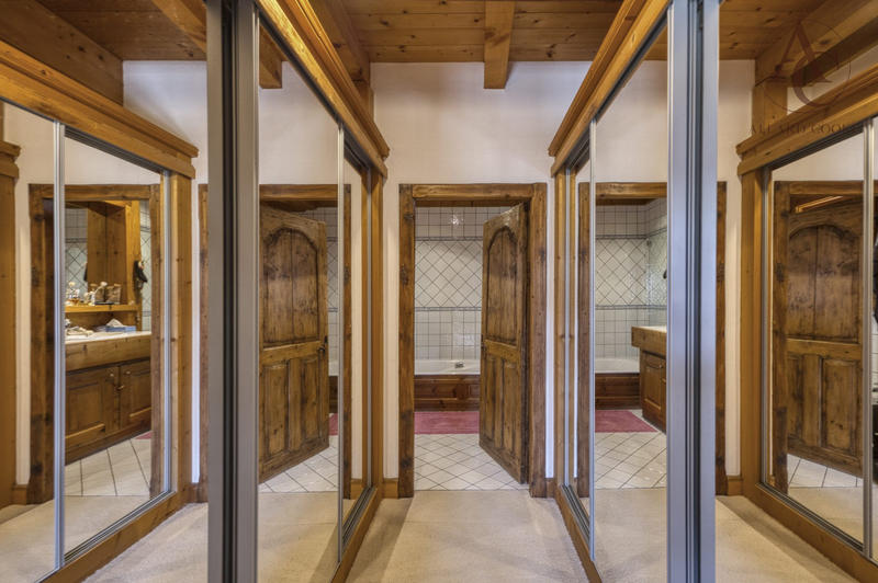 Châlet - 206 m² - 6 pièces