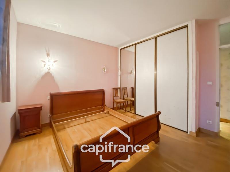 Maison en pierre - 229 m² - 8 pièces