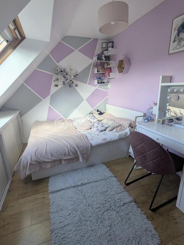 Maison traditionnelle - 123 m² - 7 pièces