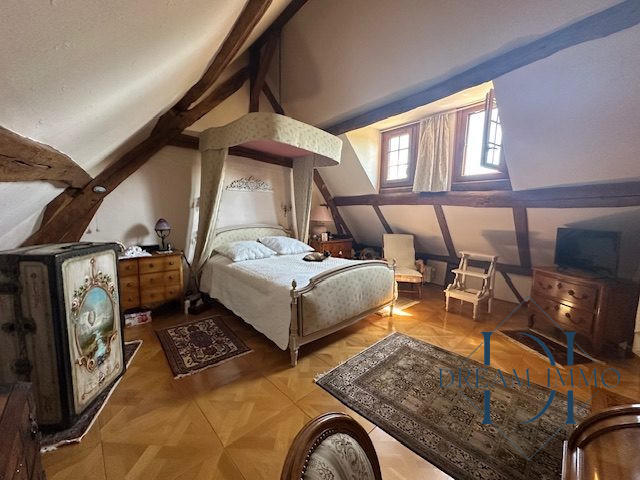 Maison ancienne - 240 m² - 10 pièces