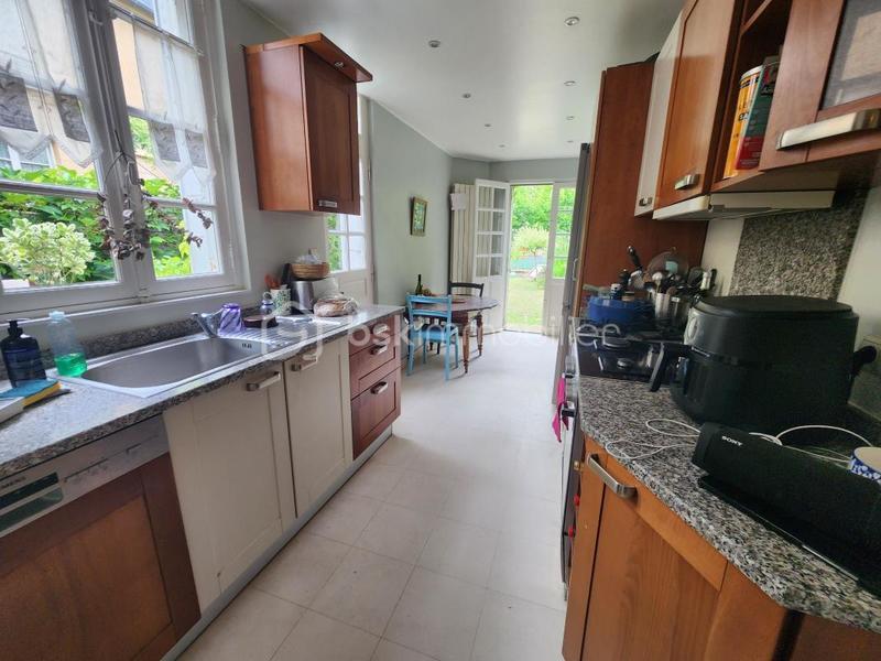 Maison traditionnelle - 107 m² - 5 pièces