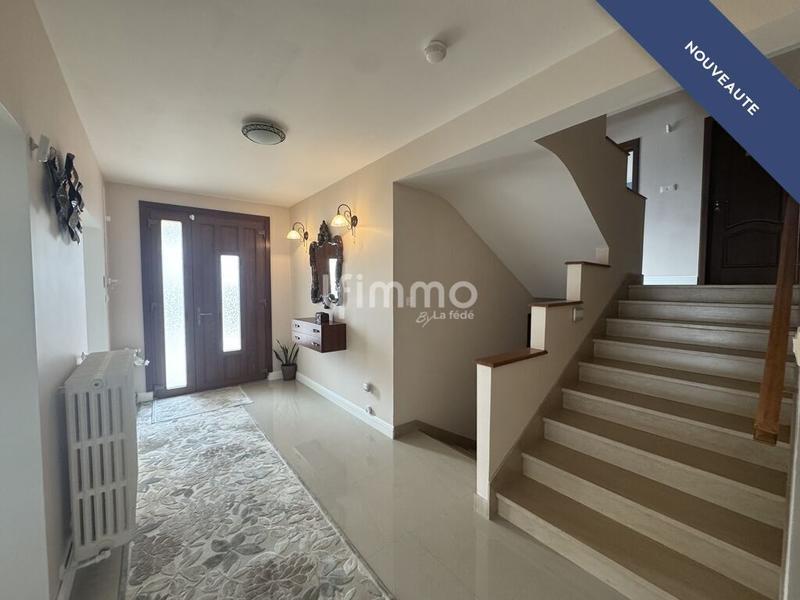 Demeure - 244 m² - 7 pièces