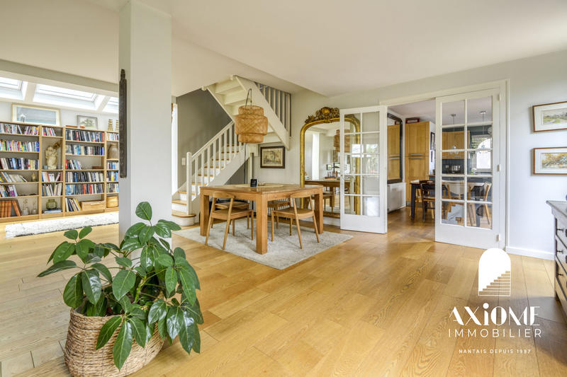 Maison ancienne - 232 m² - 7 pièces