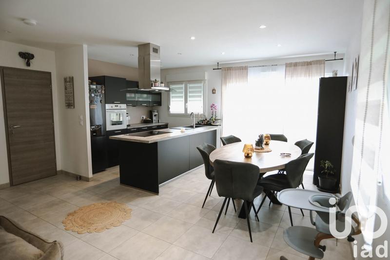 Maison - 96 m² - 6 pièces