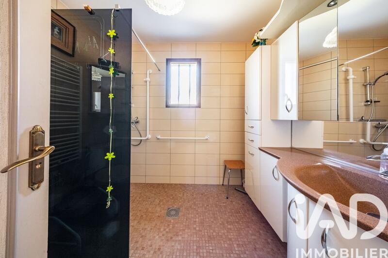 Maison - 140 m² - 7 pièces