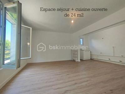 Appartement - 66 m² - 4 pièces