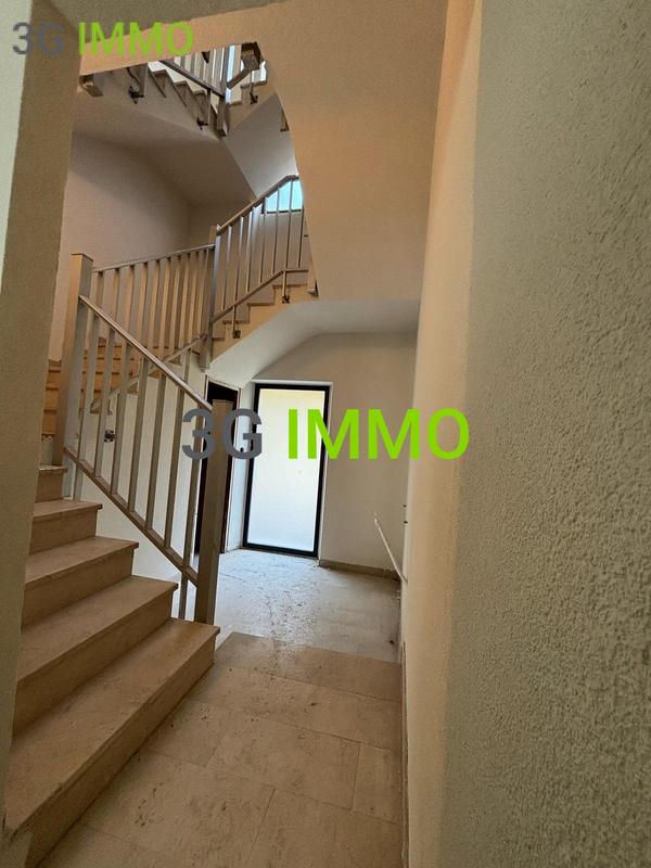 Maison - 170 m² - 5 pièces