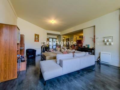 Appartement - 150 m² - 5 pièces