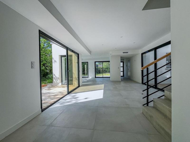 Maison - 165 m² - 5 pièces