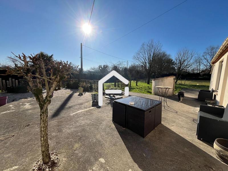 Maison - 2 150 m² - 7 pièces