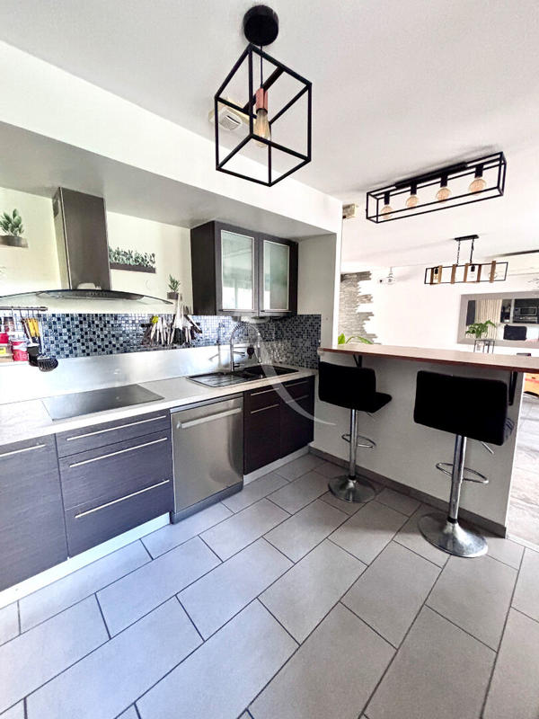 Maison - 120 m² - 6 pièces